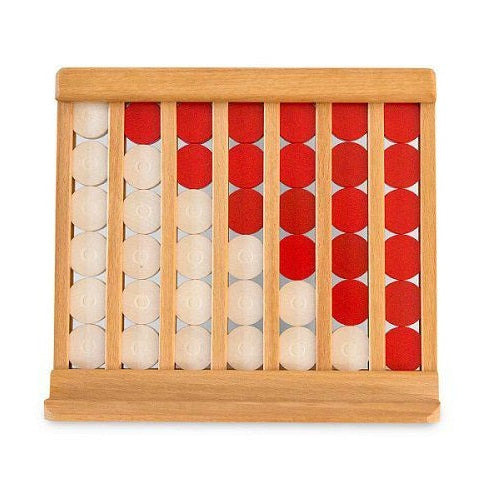 Vier Wint! – Houten tactiel bordspel dat balans en fijne motoriek bevordert bij ouderen.